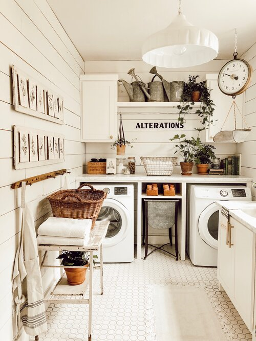 Farmhouse Laundry Room Makeover - Itty Bitty Farmhouse